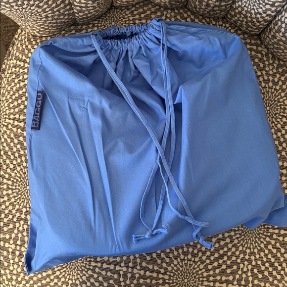 BAGGU Medium Recycled Leather Crescent Shoulder Bag Mahogany Burgundy NWT - Picture 5 of 14